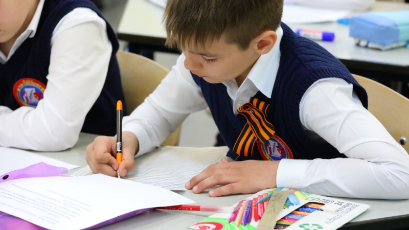 Школьники Подмосковья написали более 450 писем военнослужащим в рамках акции «Доброе дело»