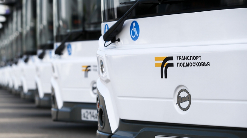 Пассажирам общественного транспорта Московской области дарят георгиевские ленточки