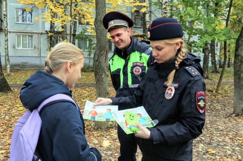 Госавтоинспекция провела беседу с детьми в преддверии осенних каникул. 