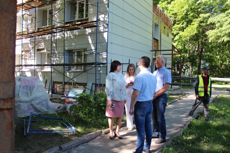 В Молодёжном продолжается капитальный ремонт поликлиники.
