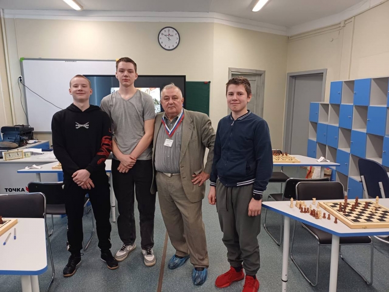  2 марта  в школе Молодёжного прошёл шахматный турнир,  посвященный 80-летию освобождения территории РФ (бывшей РСФСР) от немецко-фашистских захватчиков