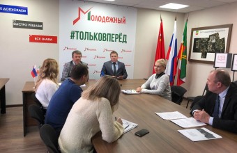 Олег Рожнов обсудил на заседании фракции Совета депутатов работу на платформе «Избиратель-Депутат»