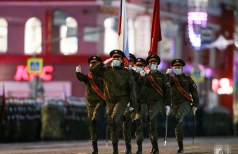 Увидеть трансляции проведения закрытых репетиций парада Победы в Москве можно на специальном портале