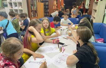  В библиотеке Молодёжного провели познавательно-развлекательную программу «Неофициальные символы России»