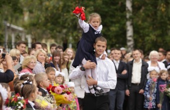 Школьная линейка 1 сентября в Молодёжном пройдёт в очном формате