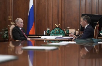 Владимир Путин провёл рабочую встречу с Министром науки и высшего образования Валерием Фальковым. Обсуждались планы проведения Года науки и технологий.