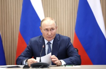 Путин поручил кабмину подготовить план продвижения российских товаров за рубежом